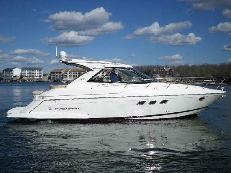 Photo of 2012 Regal 42'