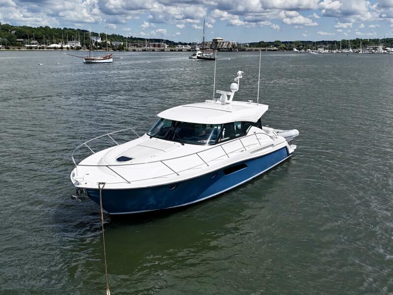 Photo of 2017 Tiara Yachts 45'
