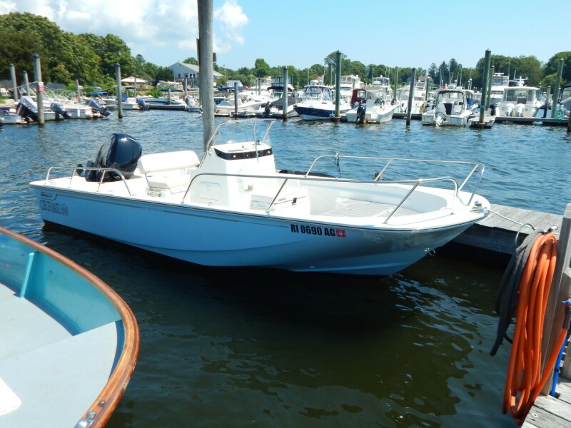 Photo of 2020 Boston Whaler 19'
