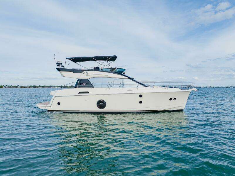 2015 50' Monte Carlo MC5 photo