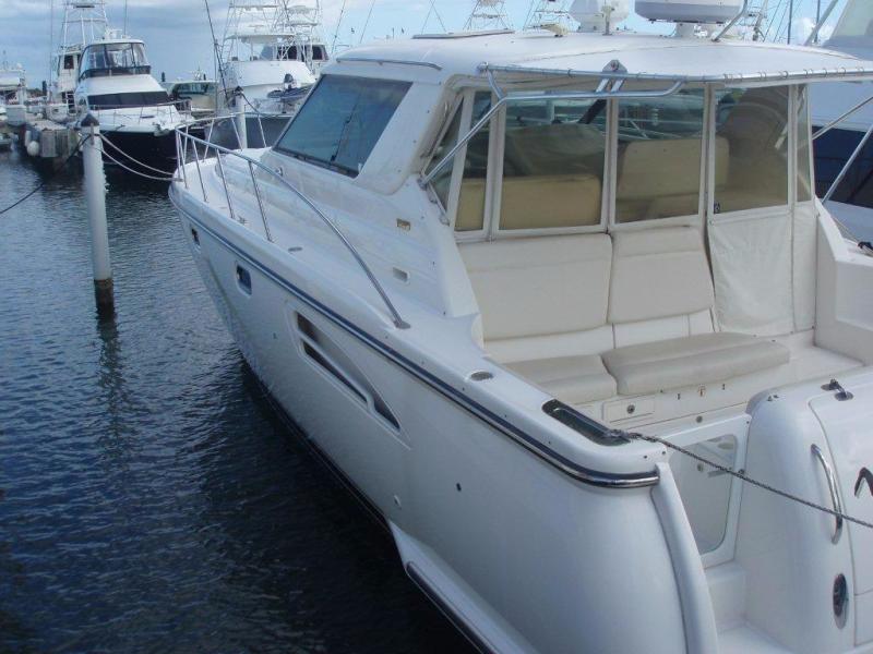 photo of 44' Tiara Sovran 2002
