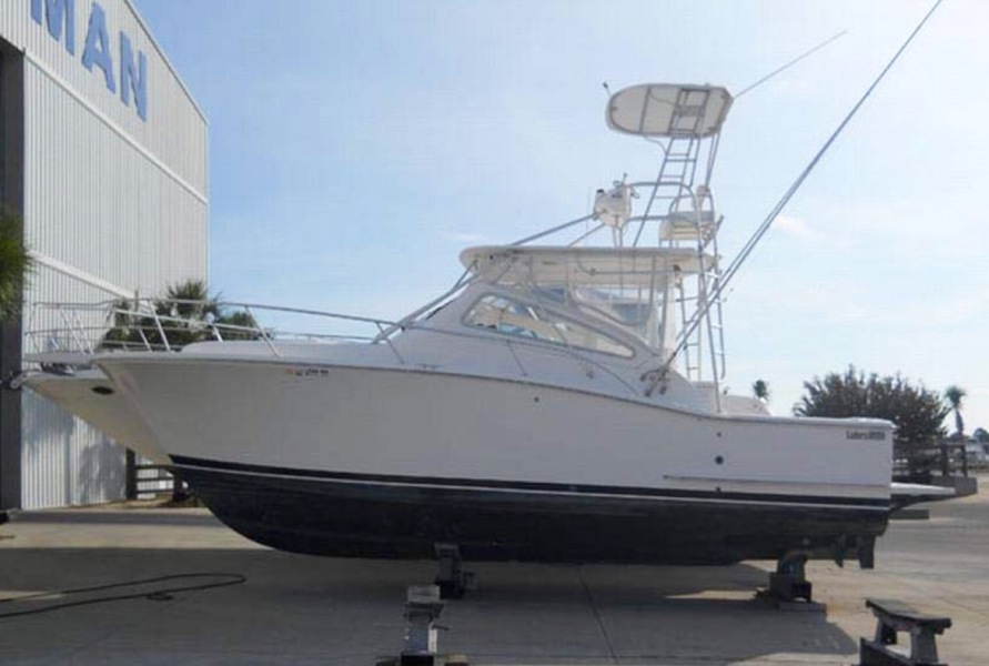 photo of 34' Luhrs 30 Open 2004