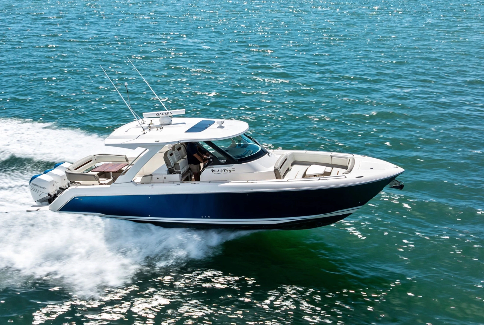 2023 38' Tiara Yachts photo