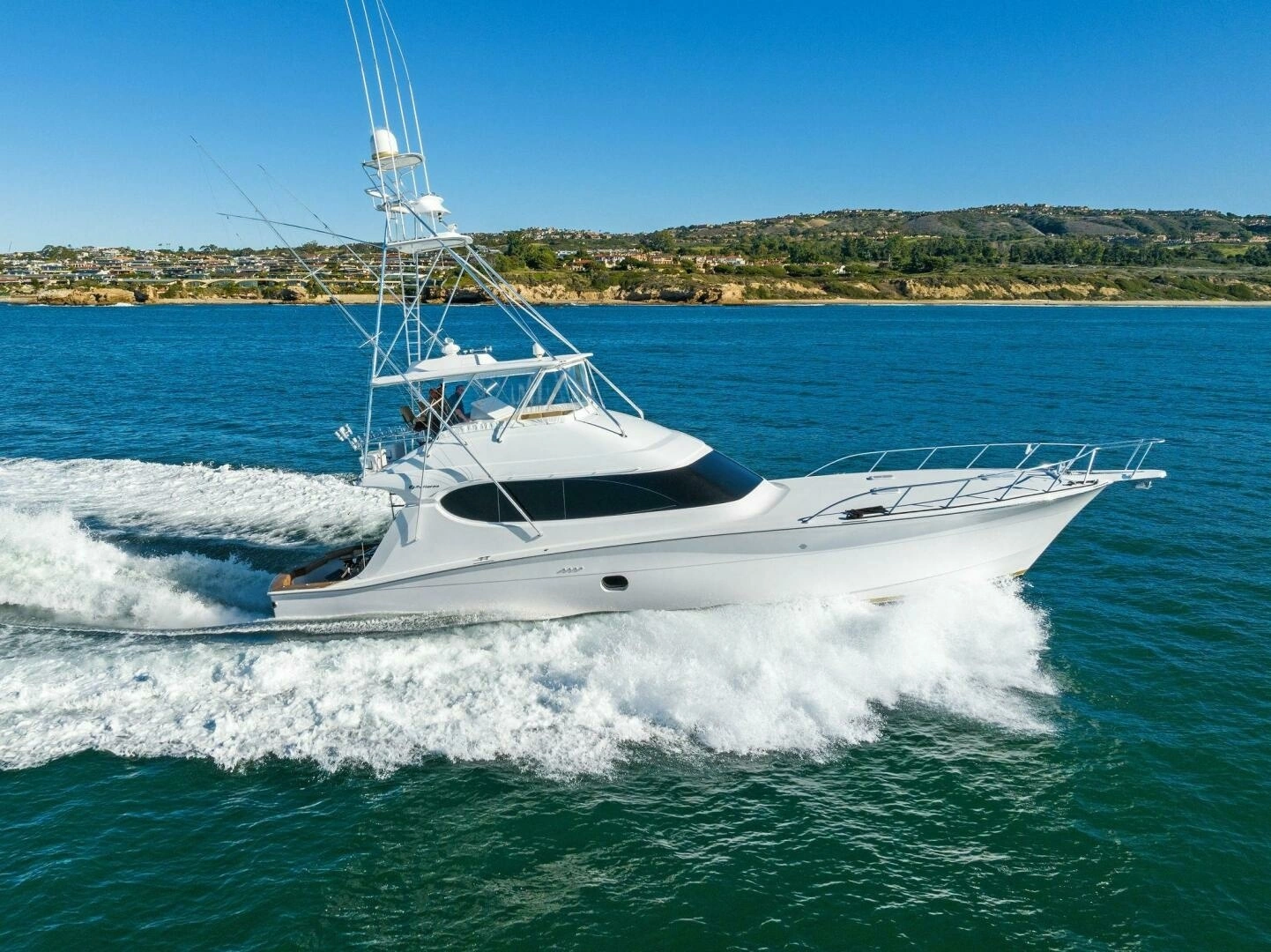 2007 64' Hatteras photo