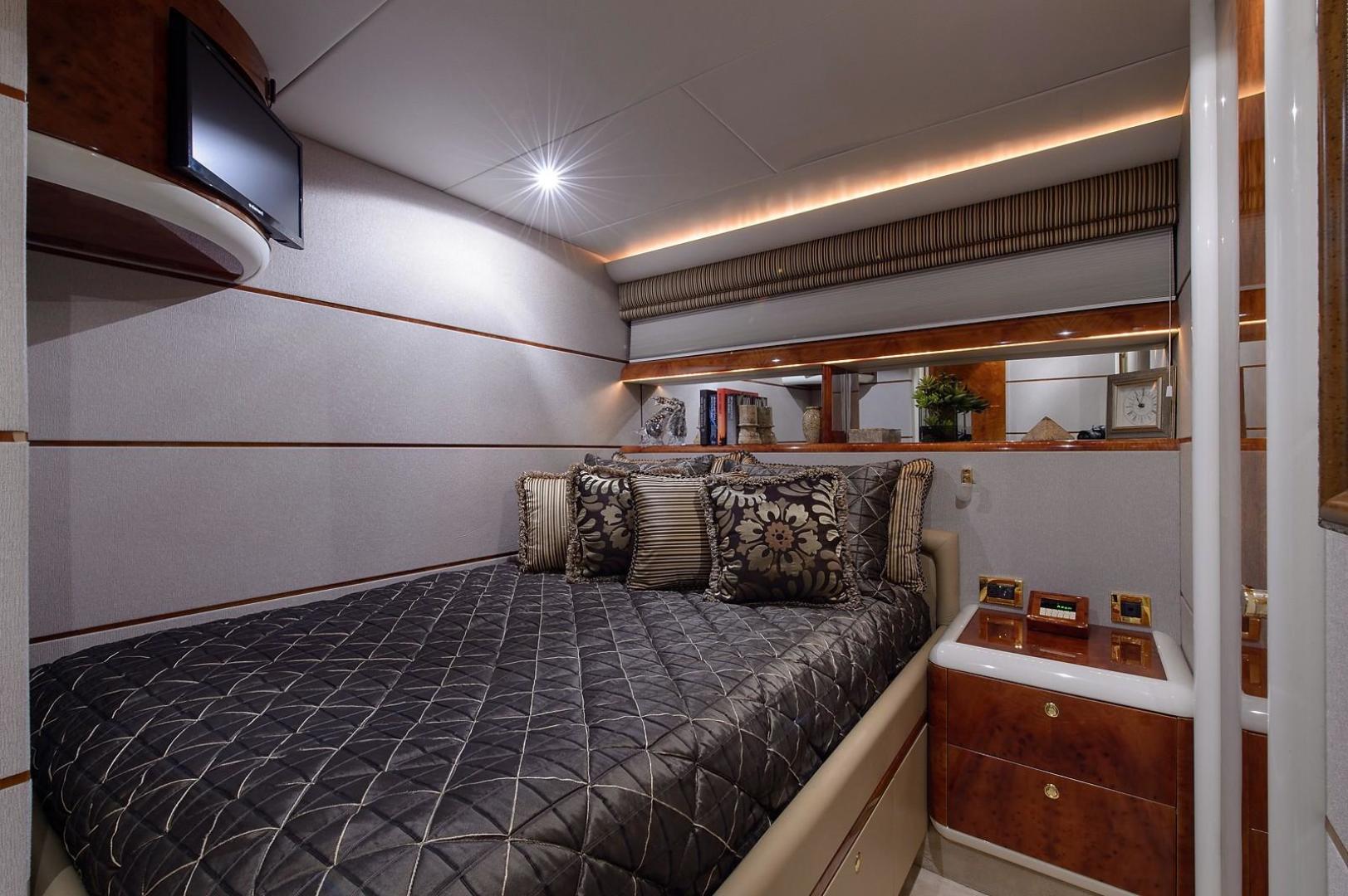 Mid Port Guest Stateroom
