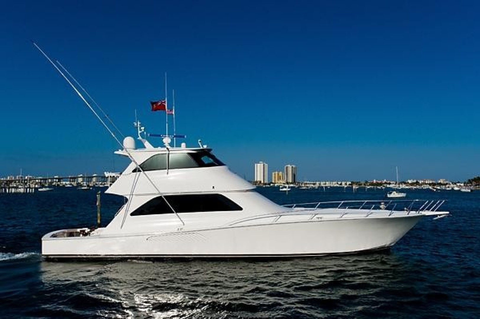 Viking 68 - Exterior Profile