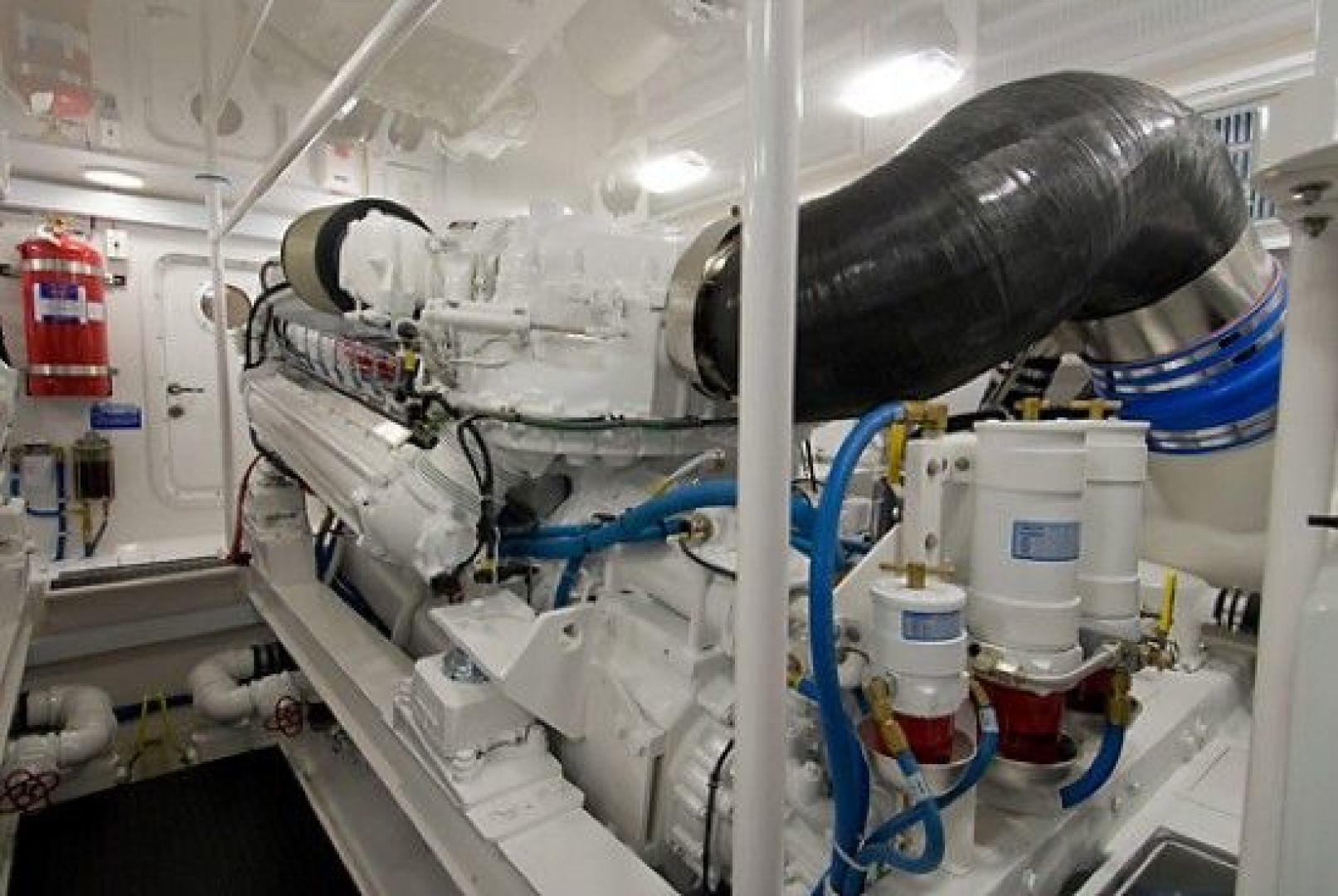 Viking 68 - Engine Room