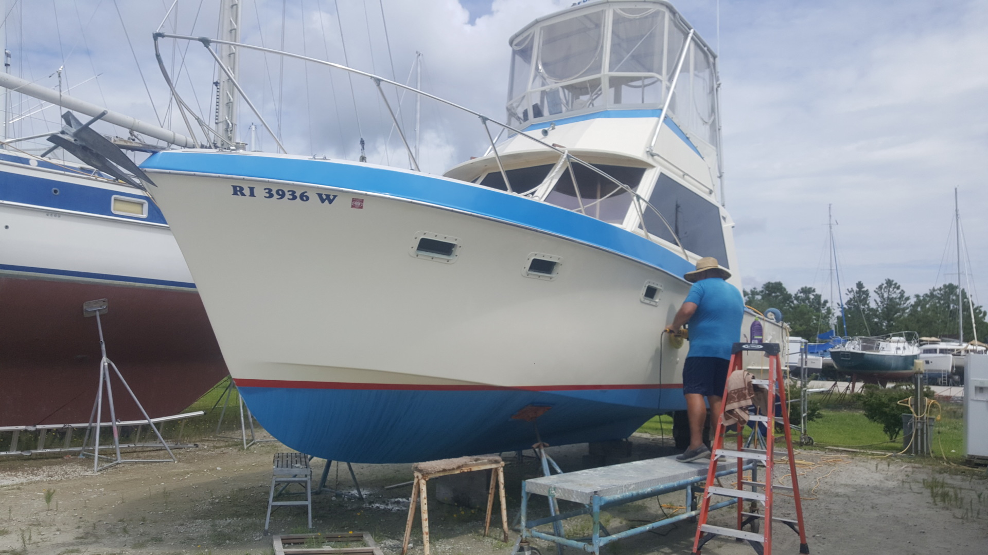 Hatteras 34 Convertible 1965 For Sale in Beaufort, North Carolina