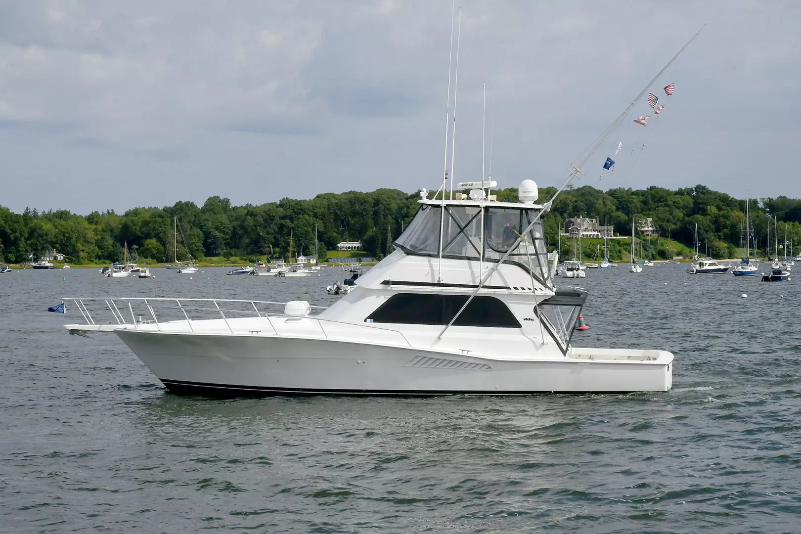 1997 47' Viking photo