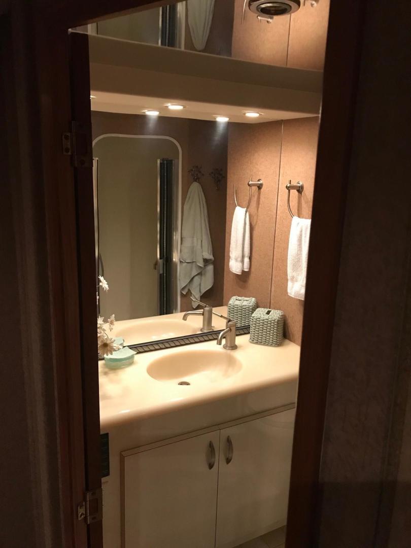 Master Stateroom Head