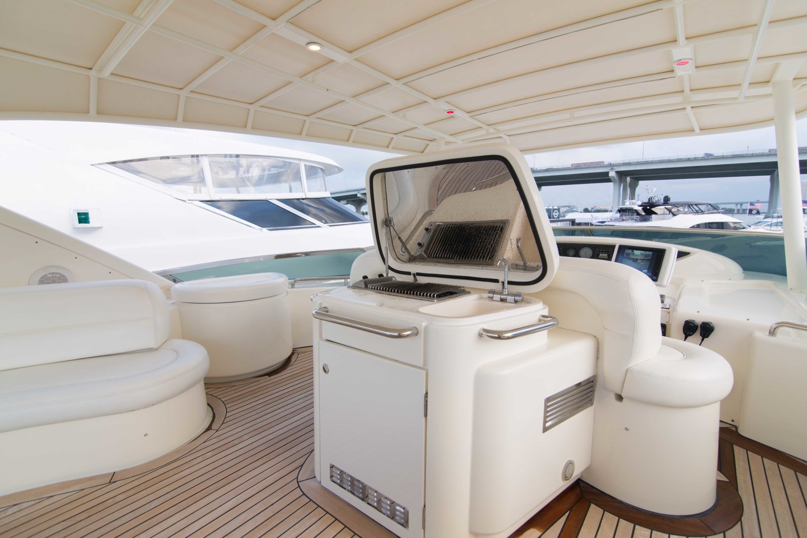 Flybridge