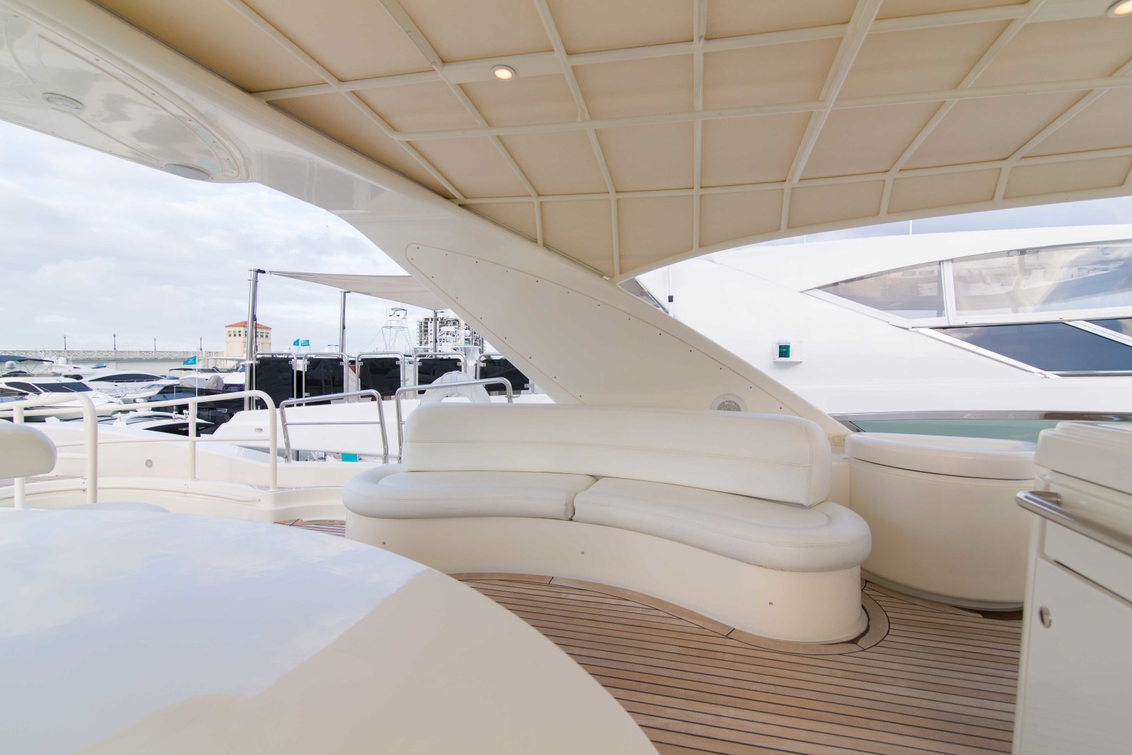 Flybridge