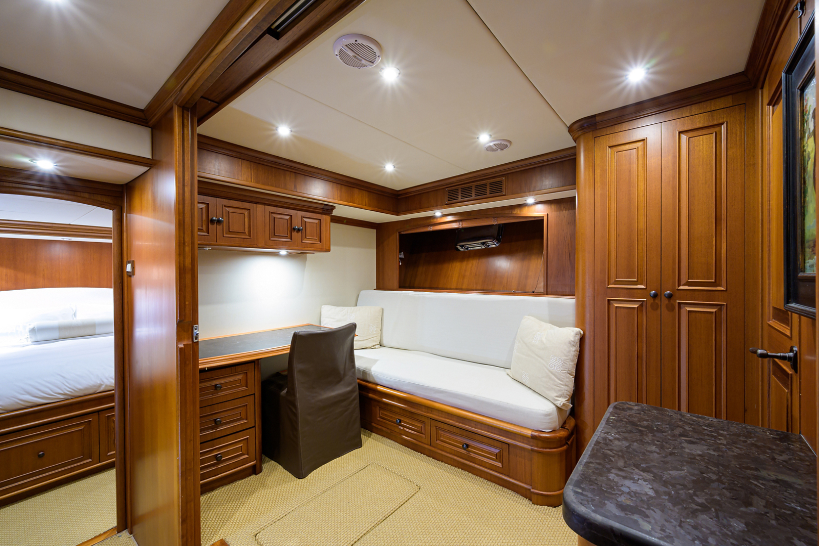 Office / Guest Stateroom