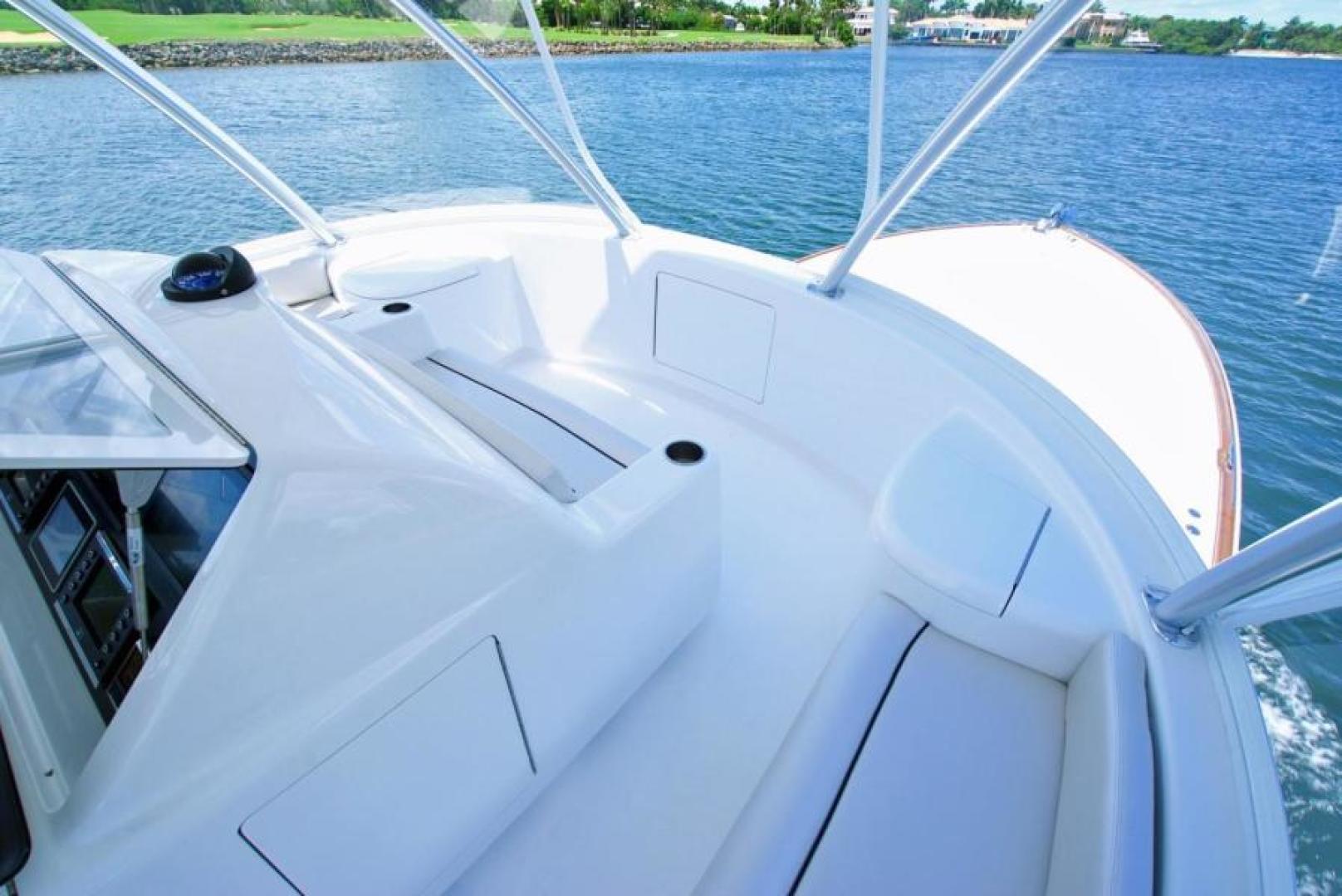 Viking 58 - Bow