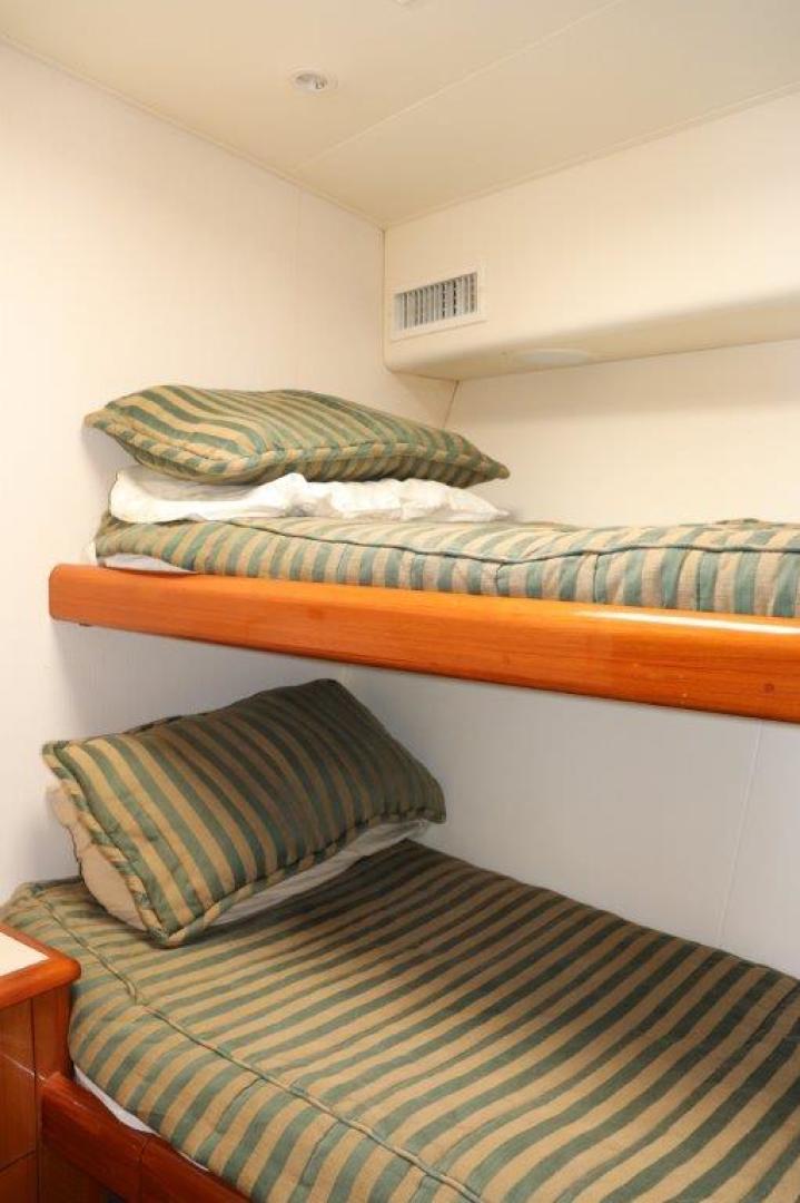 Viking 55 - Jezebel - Guest Cabin