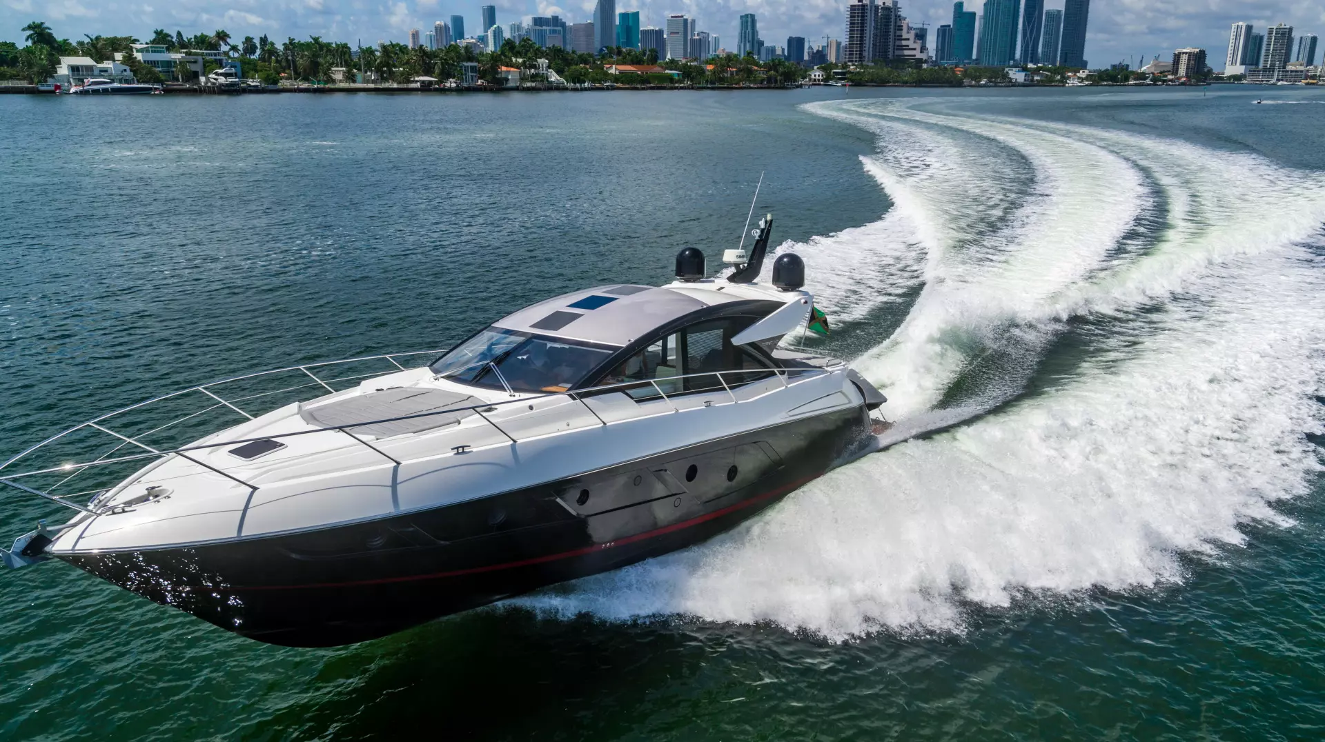 2019 57' Sunseeker photo
