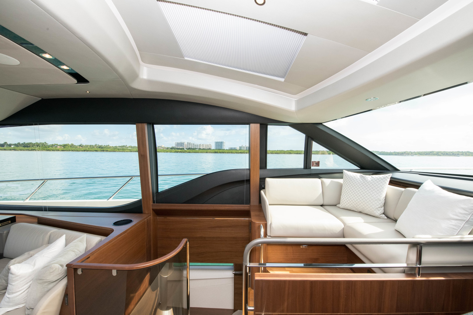 Helm Seating