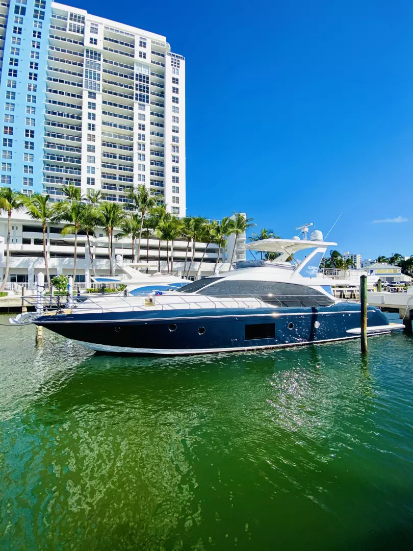 2018 66' Azimut photo