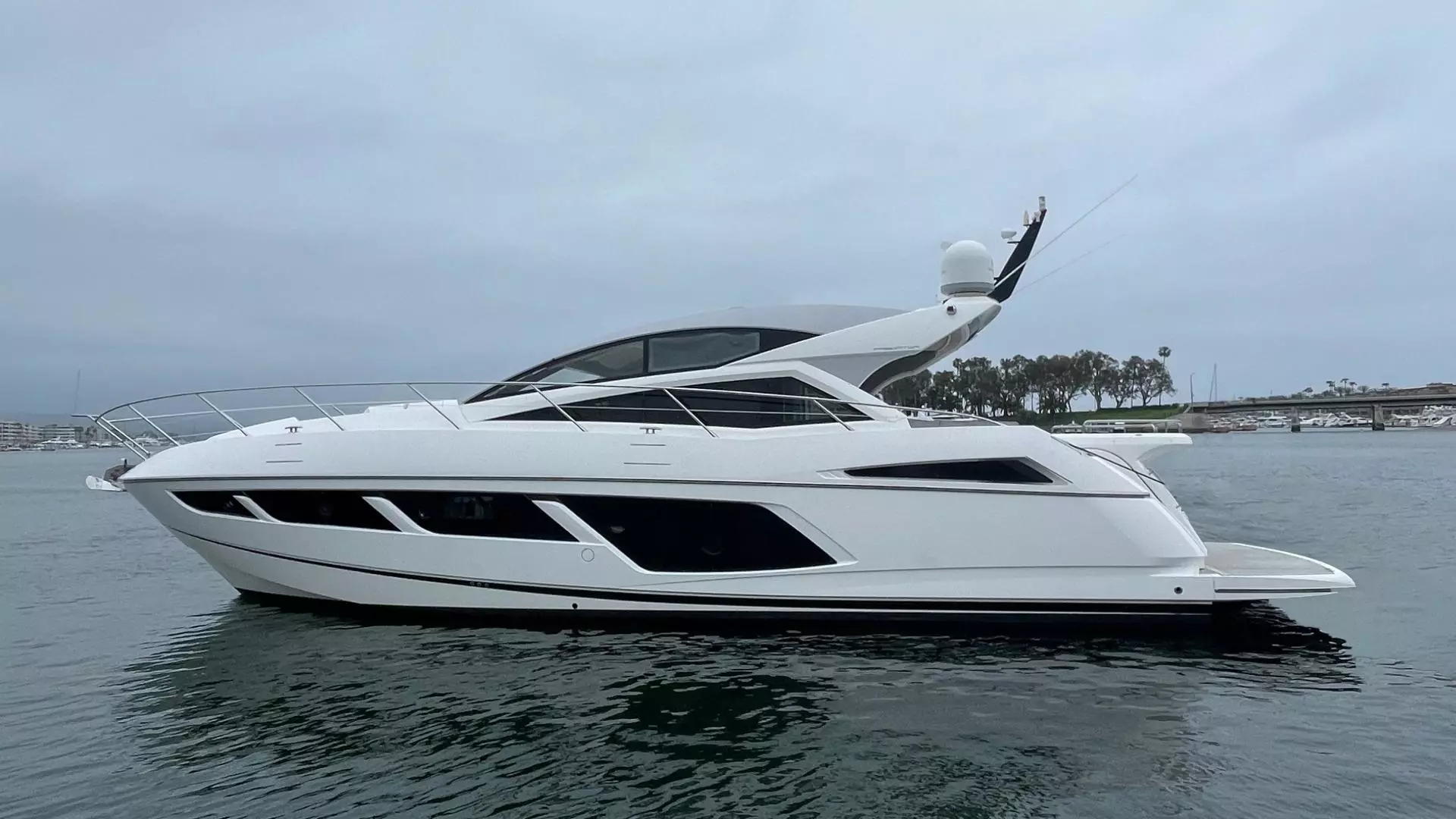 2015 57' Sunseeker photo