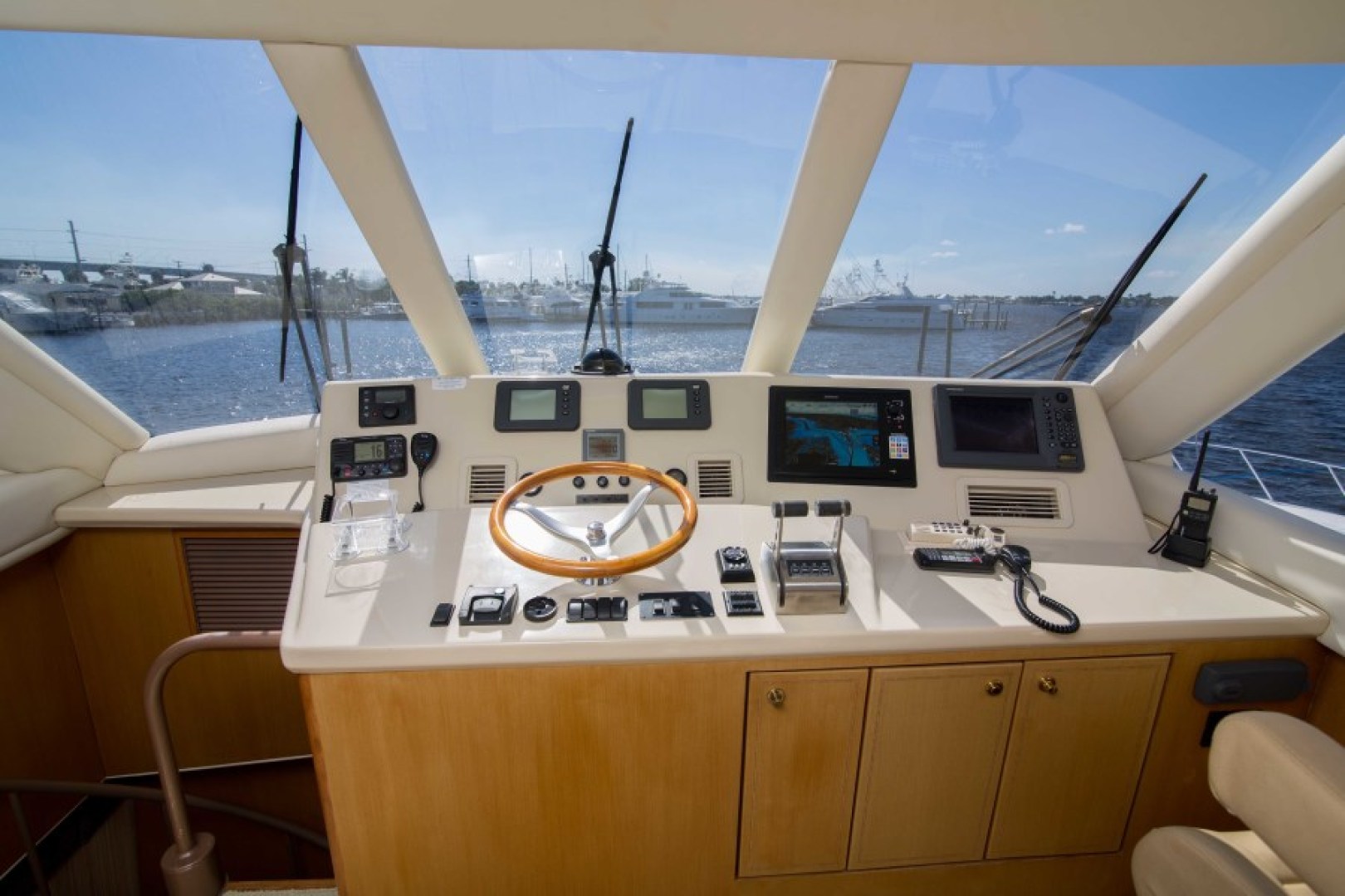 Ocean 57 - Cash Flow - Enclosed Bridge