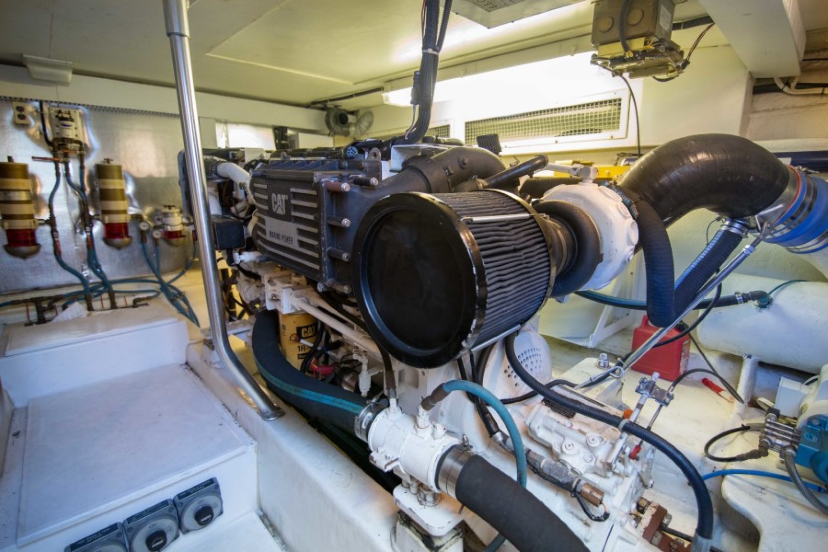 Ocean 57 - Cash Flow - Engine Room