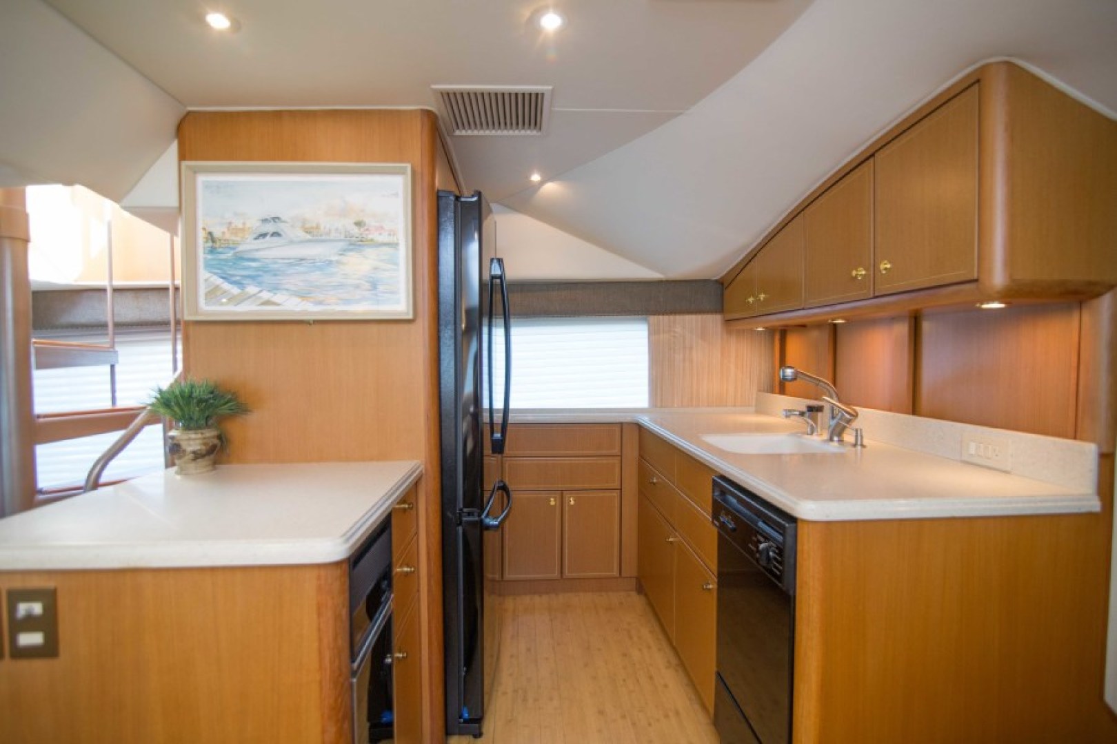 Ocean 57 - Cash Flow - Galley