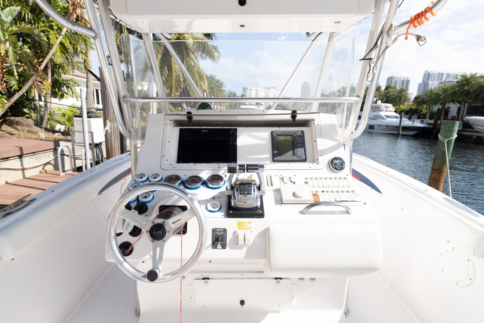 Helm Electronics