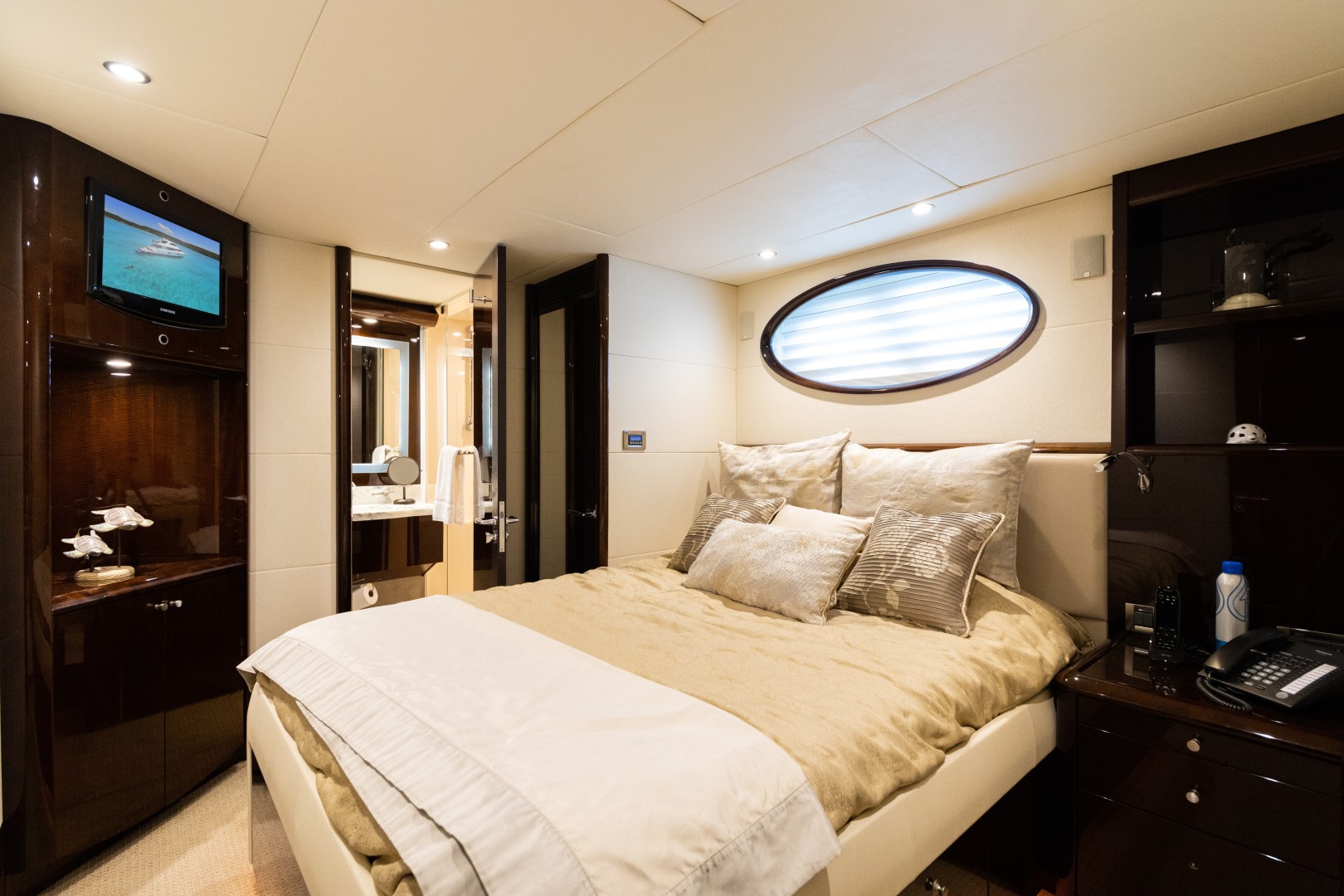 Lazzara 84 - La Balsita - VIP Stateroom