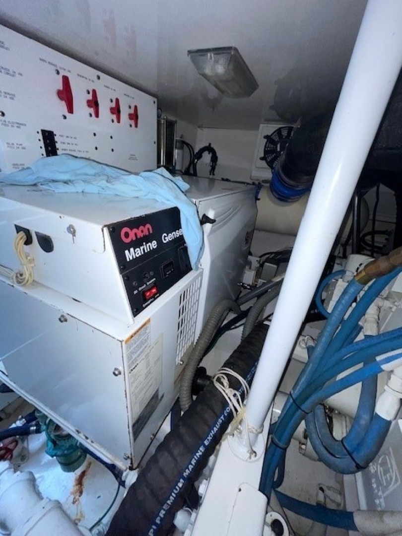 Viking 48 - La Don Goyo - Engine Room