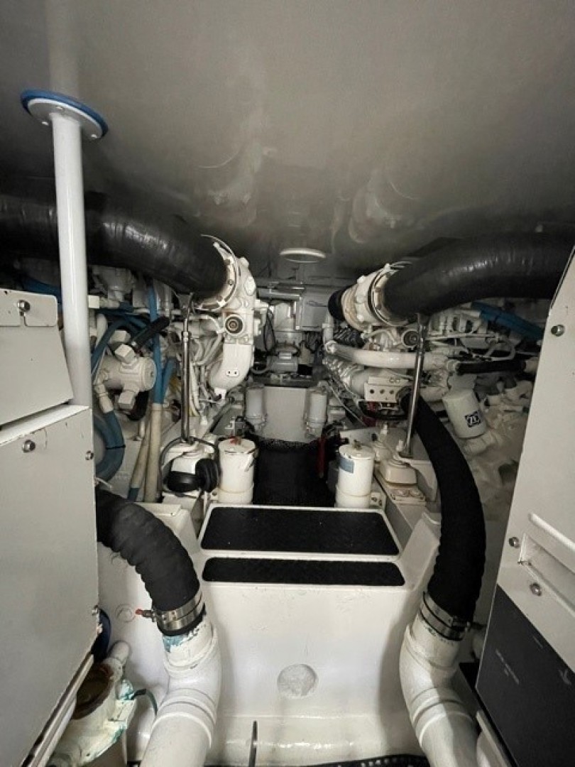 Viking 48 - La Don Goyo - Engine Room
