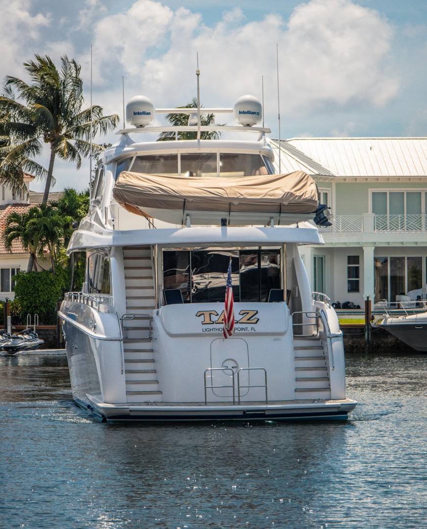 Hatteras 72 - Taz - Aft Profile