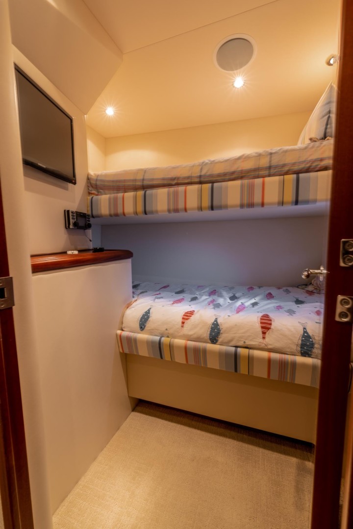 Hatteras 72 - Taz - Crew Cabin