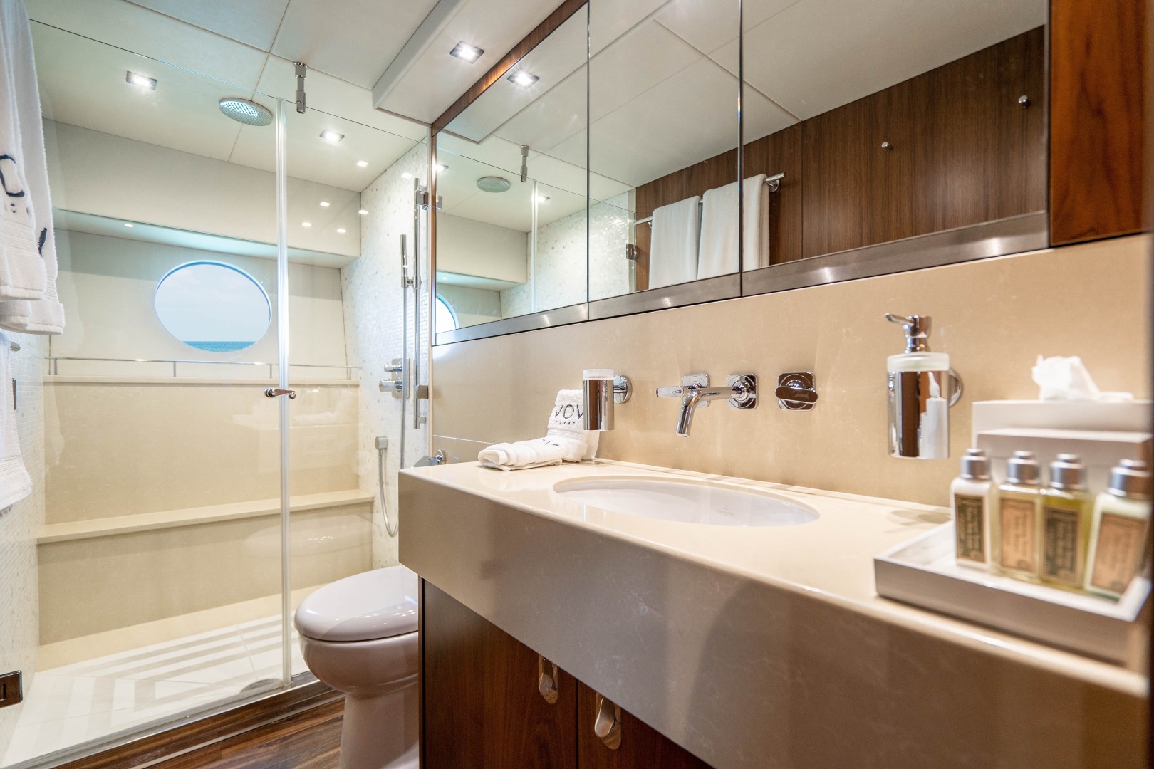 Sunseeker 75 - Vov - Master Head