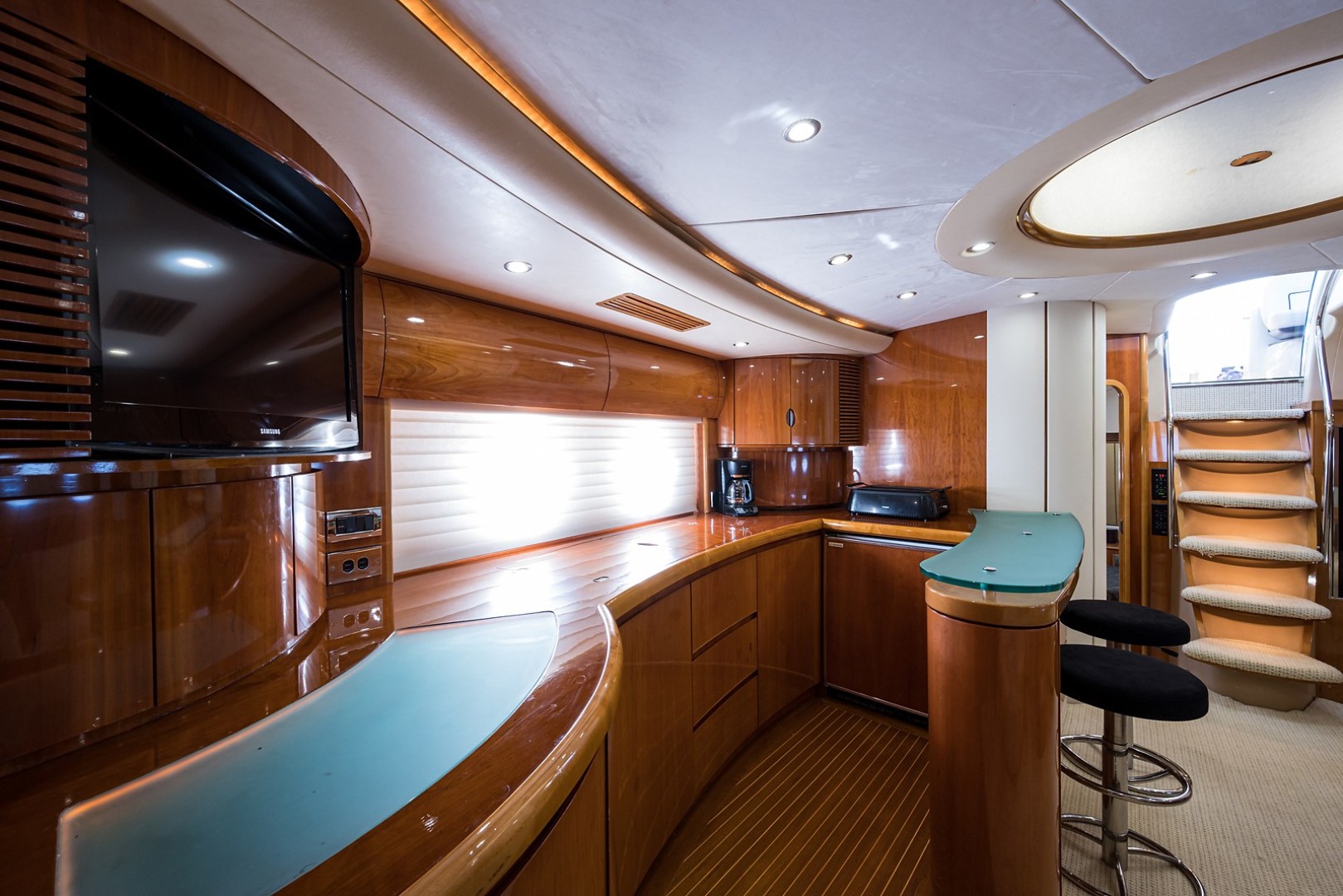 Princess Viking Sport Crusier 65 - Small Change - Galley