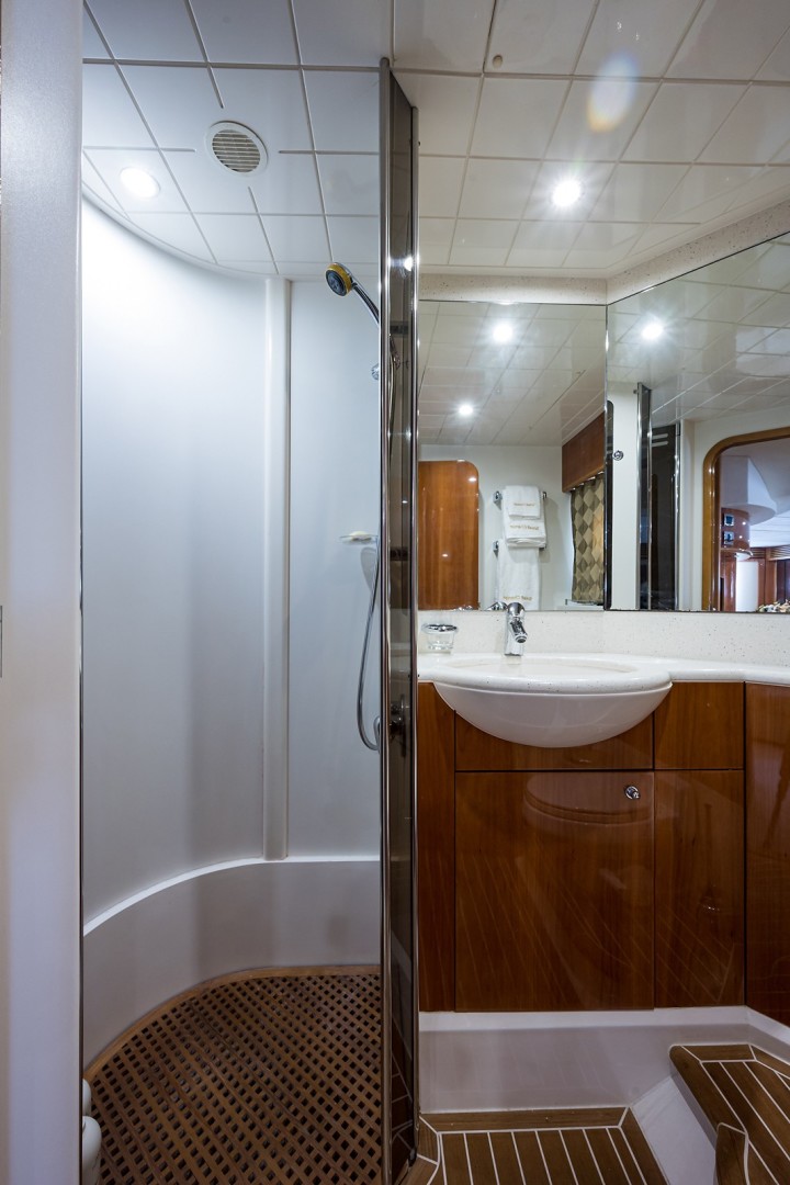 Princess Viking Sport Crusier 65 - Small Change - Master Head