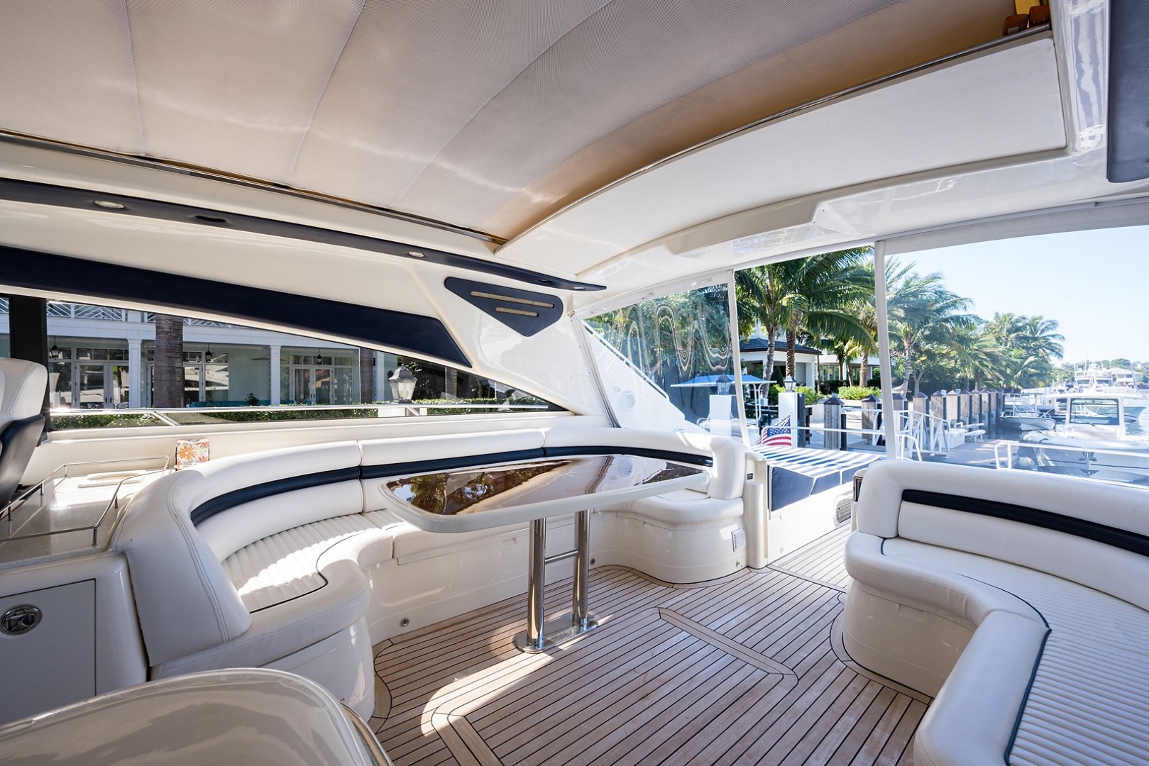 Princess Viking Sport Crusier 65 - Small Change - Bridge Deck