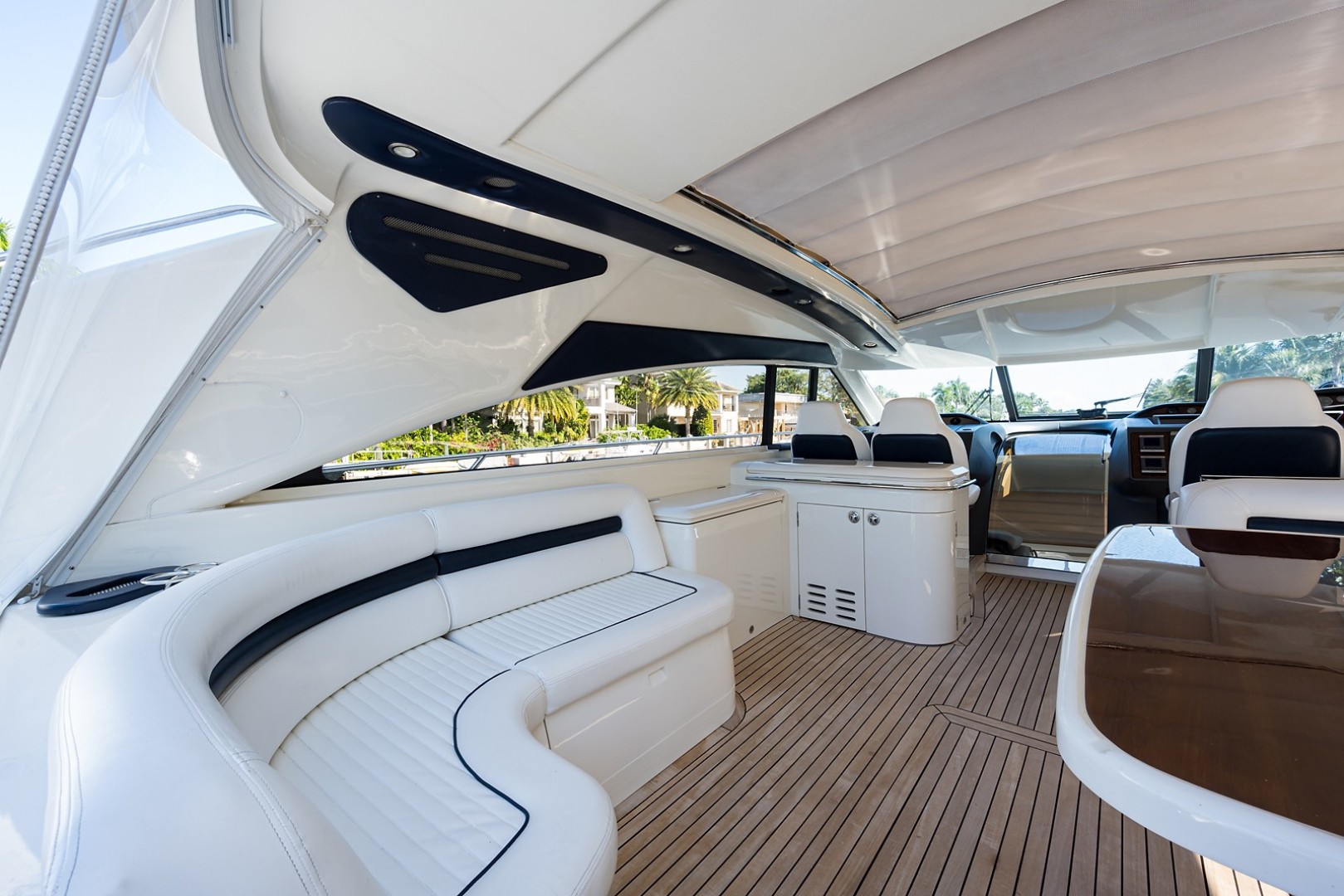 Princess Viking Sport Crusier 65 - Small Change - Bridge Deck