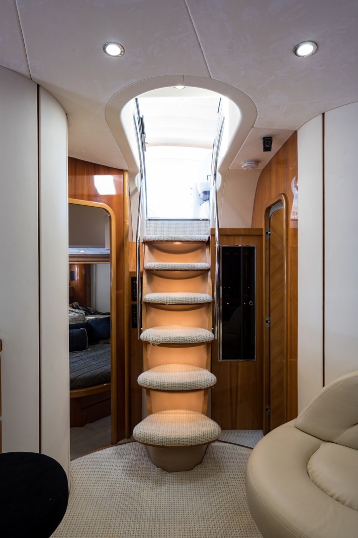 Princess Viking Sport Crusier 65 - Small Change - Salon