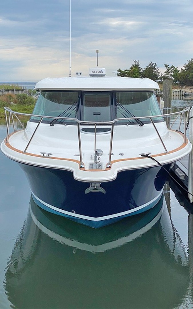 Used Tiara Yachts 31' 3100 For Sale In Washington AS YOU WISH