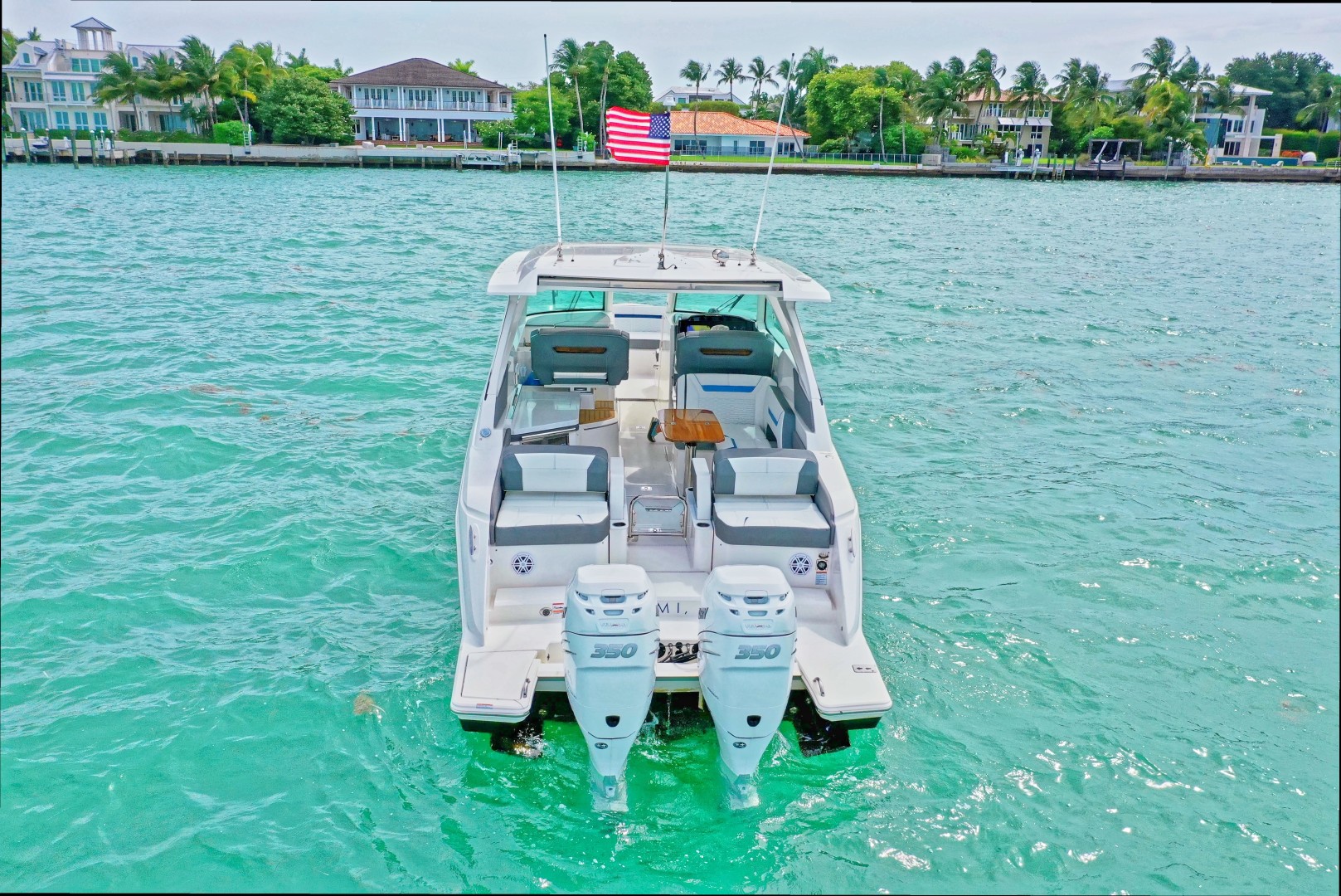 Tiara Yachts 34 - Exterior Profile