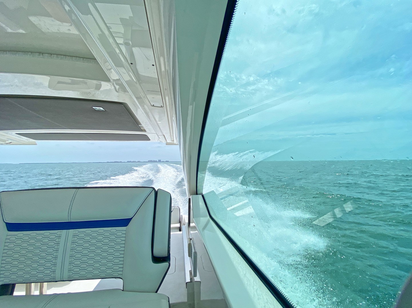 Tiara Yachts 34 - Side View