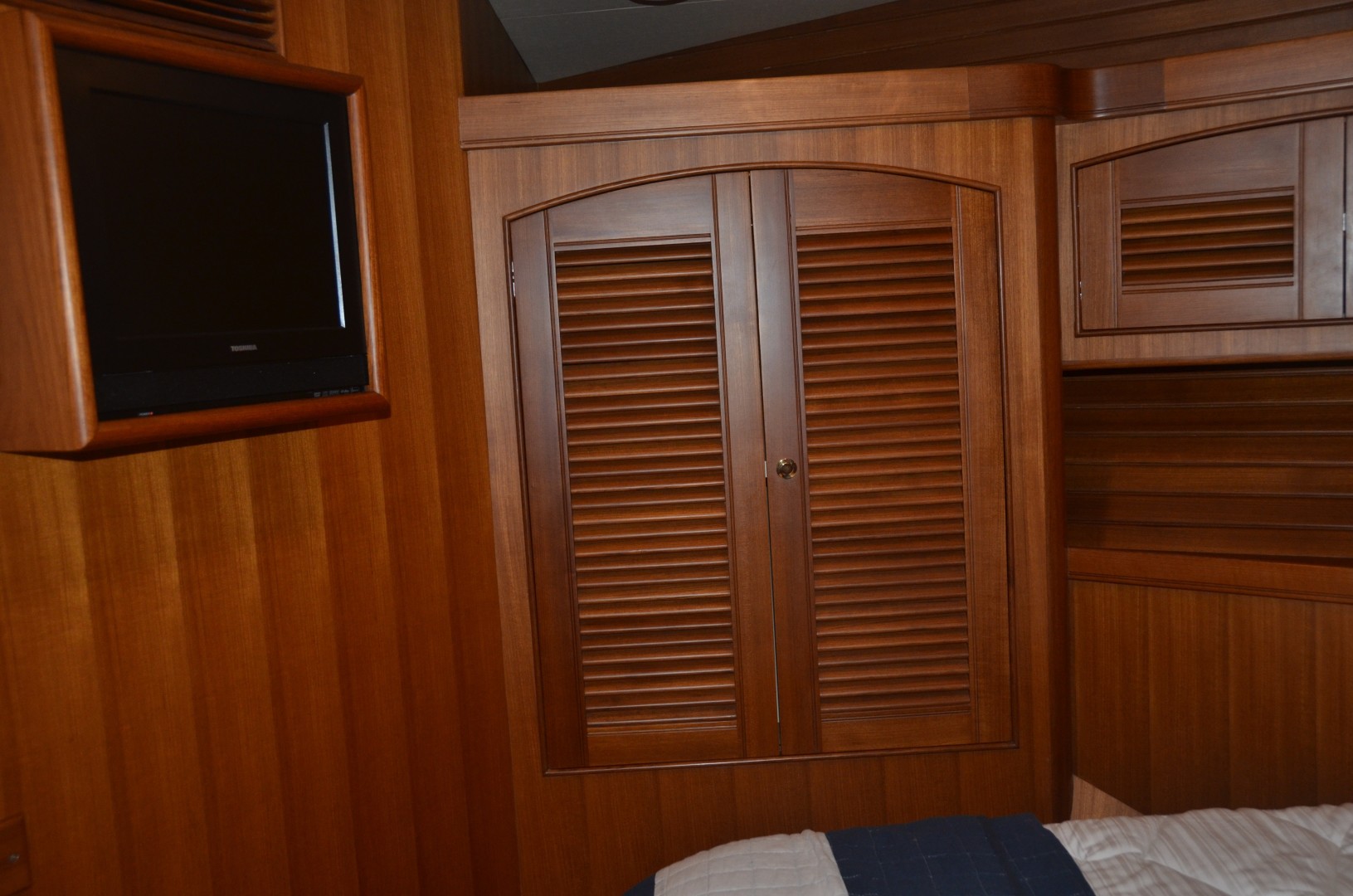 Marlow 53 - Forward Stateroom