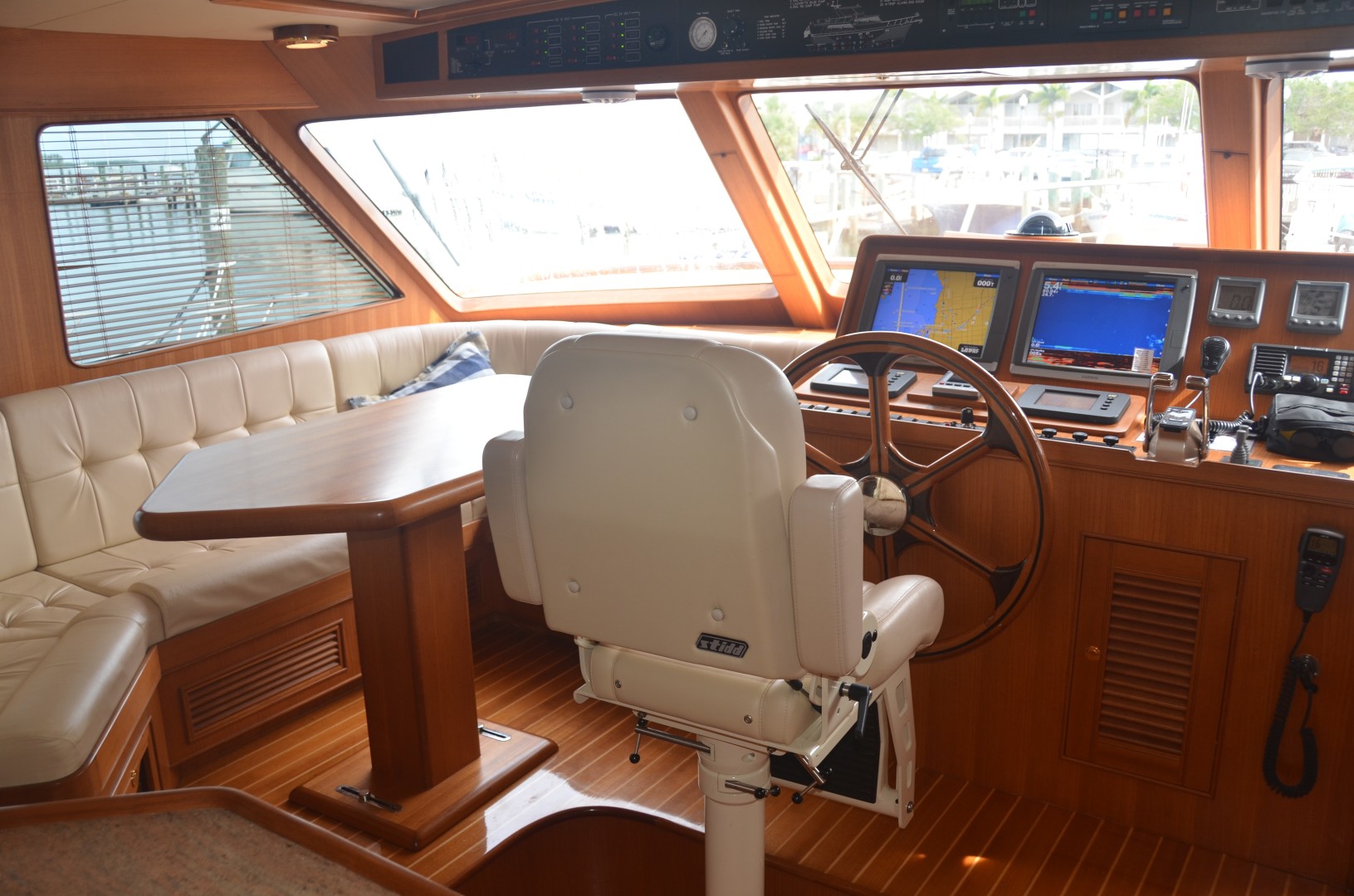 Marlow 53 - Wheelhouse