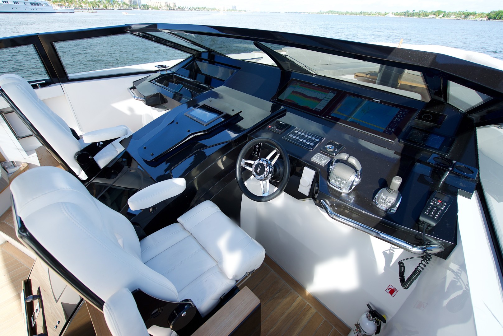 Ocean 55 - Helm