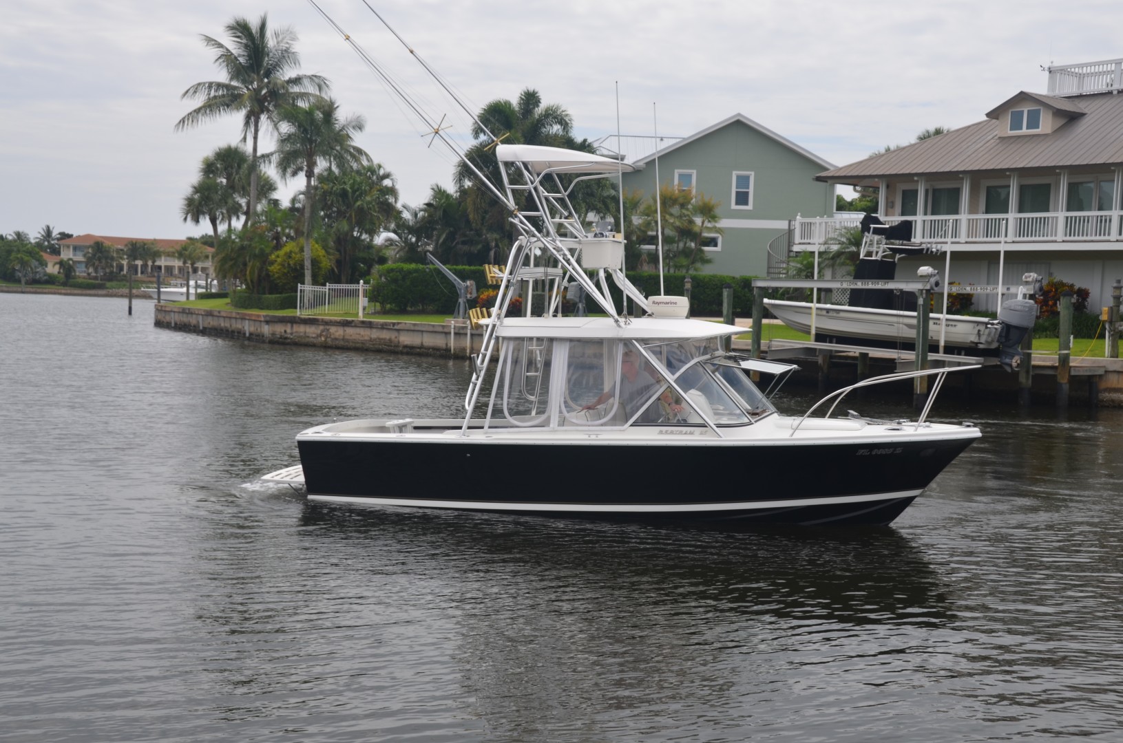 Bertram 25 - Favor - Exterior Profile
