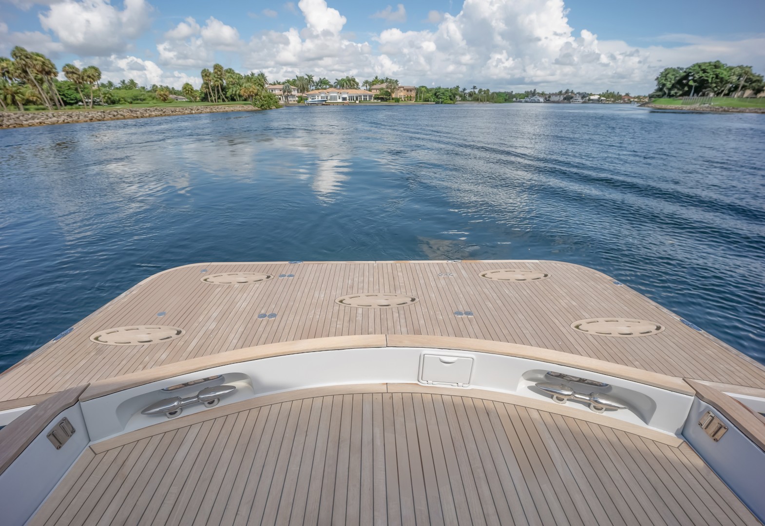 Lazzara 106 - Passion - Swim Platform