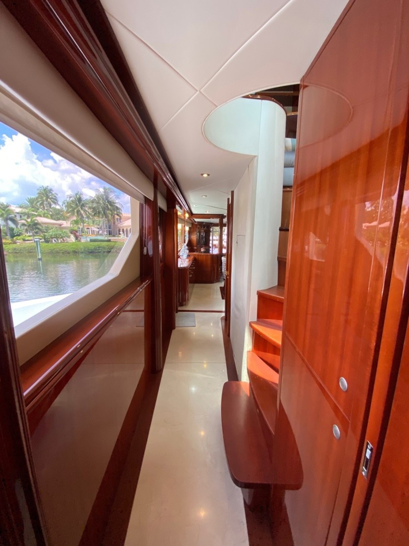 Lazzara 106 - Passion - Companion Way