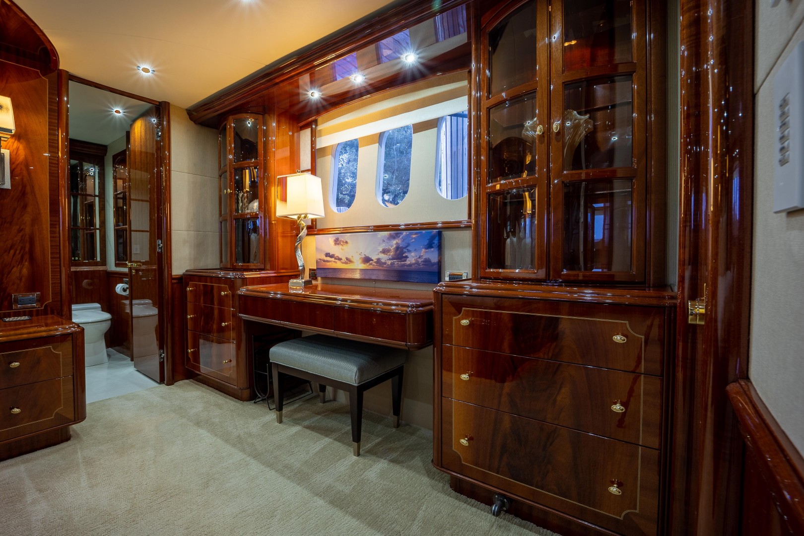 Lazzara 106 - Passion - Master Stateroom