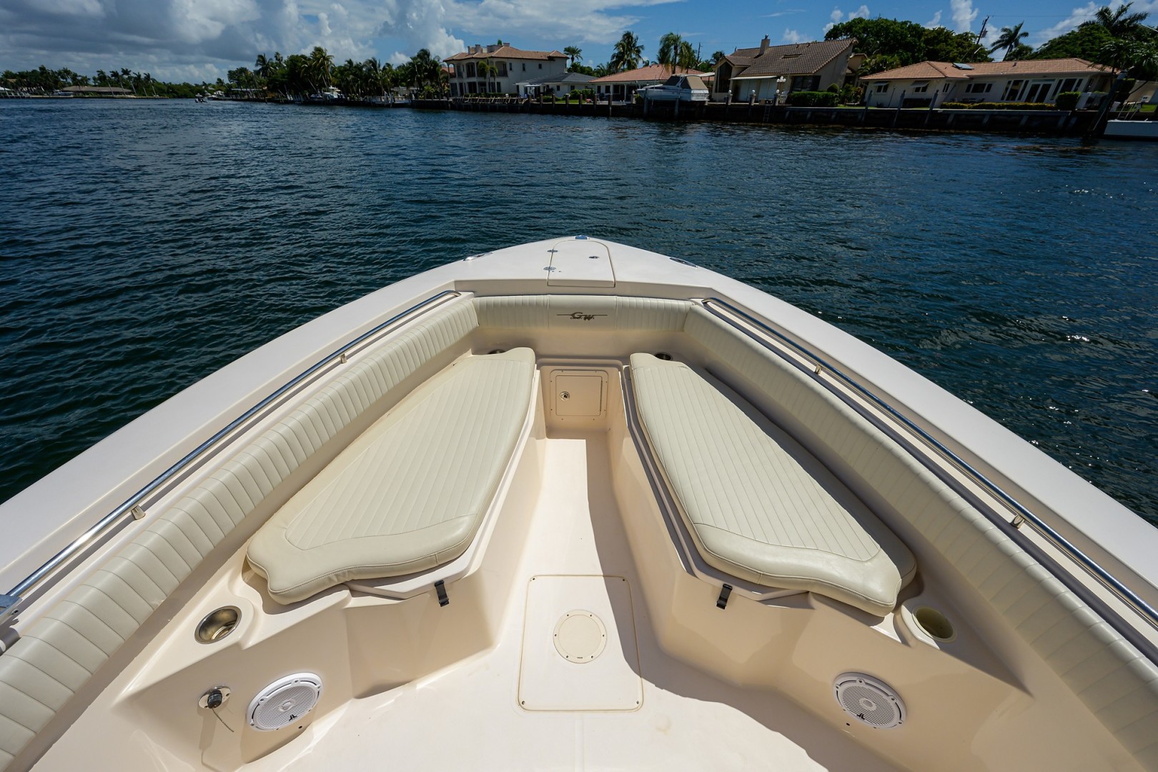 Grady-White 30 - Bow