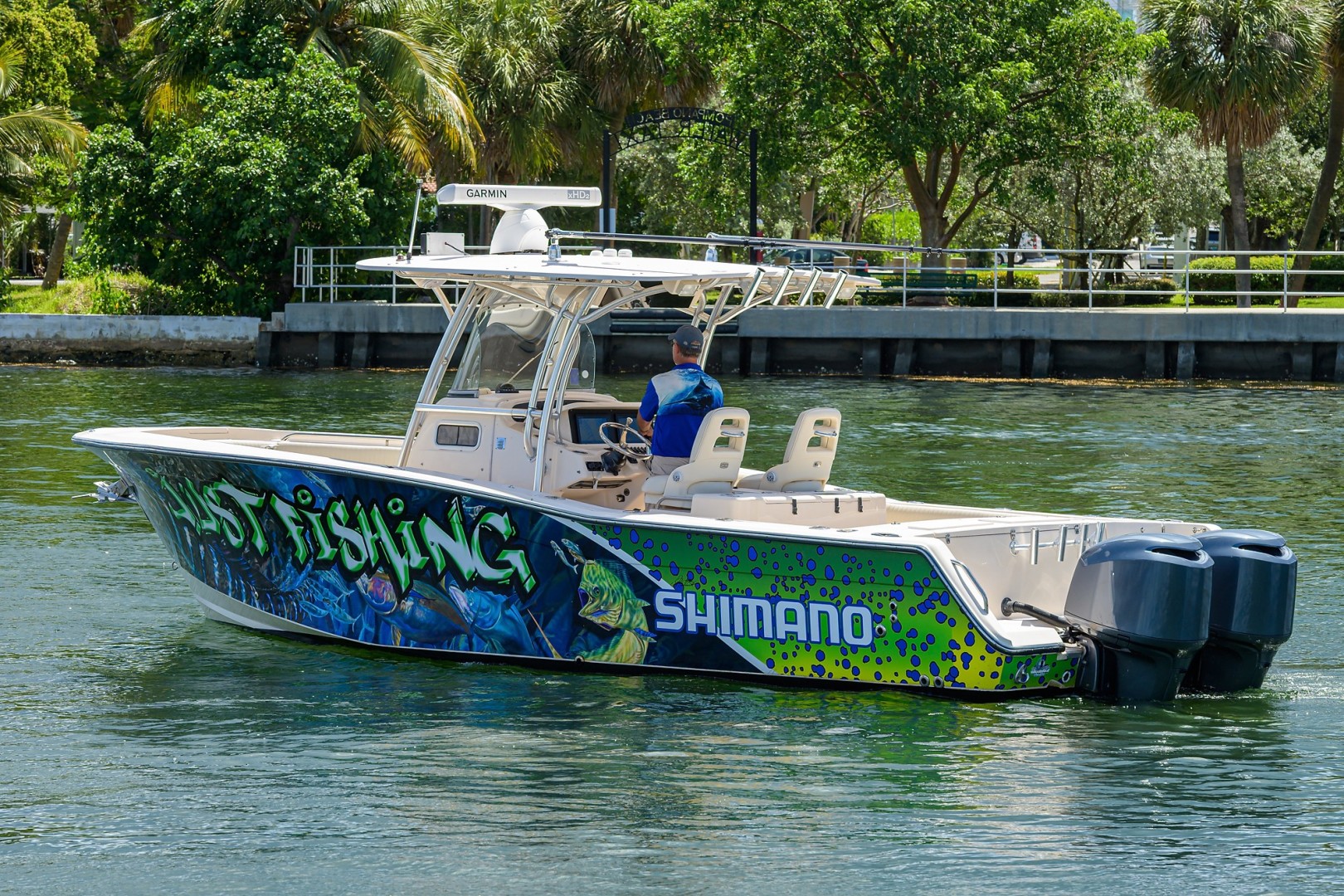 Grady-White 30 - Exterior Profile